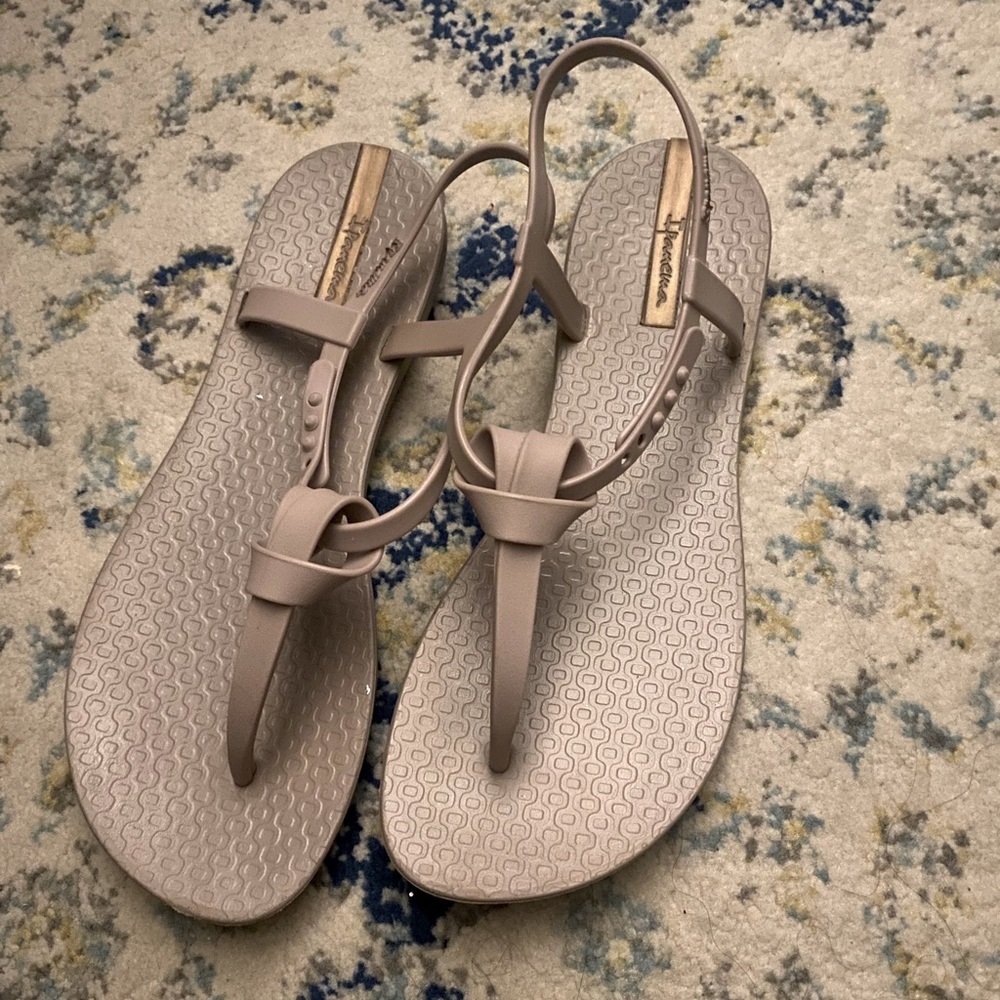 Ipanema Sandals